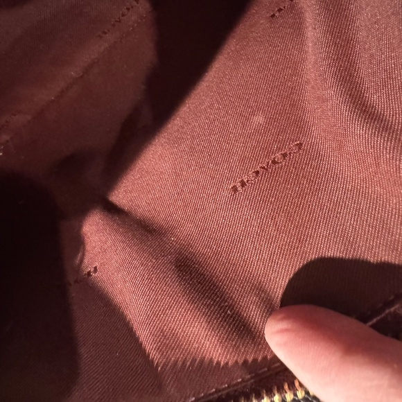 Coach Small Purse - Picture 4 of 6